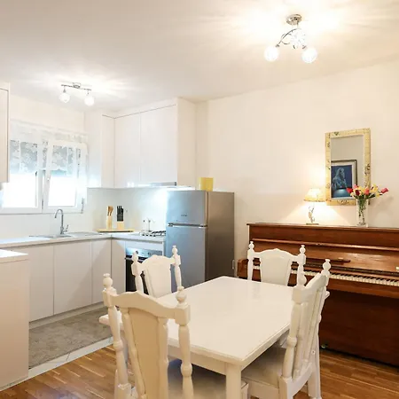 公寓 Two Bedroom Luka By Adex Travel